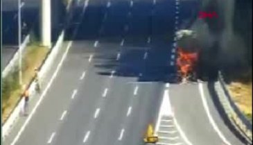 Yolcu otobüsünde yangın