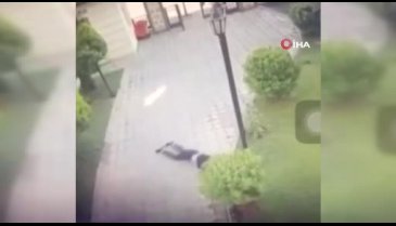 Erkek arkadaşının evinin penceresinden düşen genç kız hayatını kaybetti