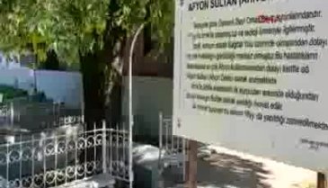 Bursa'da tarihi türbedeki sprey boyalı tahribat giderildi