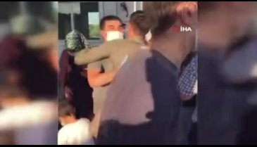 Annesini korumak için babasını öldüren genç tahliye edildi