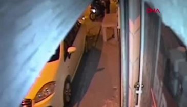 Motosikleti bir buçuk dakikada böyle çaldılar