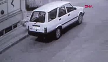 Kalp krizi geçiren kişinin yardımına böyle koştular