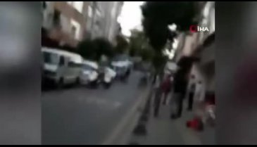 Komşu atölyecilerin "yan bakma" kavgası kamerada