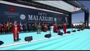 Cumhurbaşkanı Erdoğan, Malazgirt Zaferi kutlama programında konuştu -2
