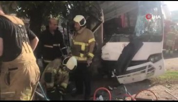 Bursa'da feci kaza! 2 ölü, 17 yaralı