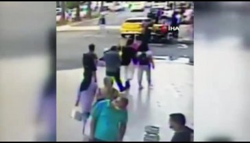 Üniversiteli kızın cüzdanını çaldılar