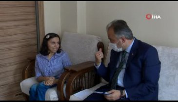 Bursa Büyükşehir Belediye Başkanı Aktaş'tan engelli yazar Zehra'ya tebrik