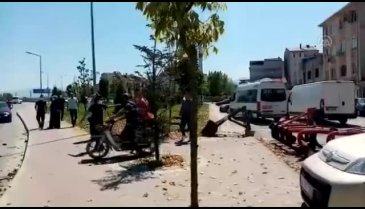 Bursa İnegöl'de halk otobüsü ile otomobilin karıştığı kazada 5 kişi yaralandı