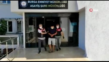 Bursa'da oto faresi arabayı bırakıp altın dolu çantayı çaldı