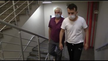 Bursa'da kısmi felç geçiren hasta 1,5 ayda yürümeye başladı