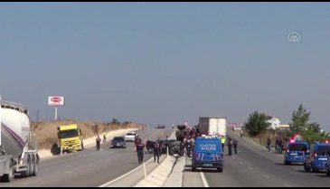 Bursa-Çanakkale yolunda peş peşe meydana gelen iki kazada bir kişi öldü