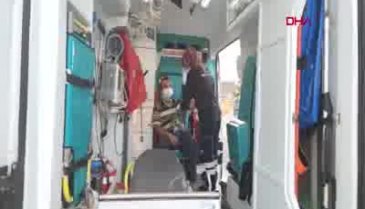 Bursa'da odun yüklü kamyon şarampole devrildi