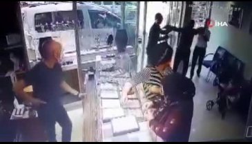 Adana'da 29 saniyelik kuyumcu soygunu