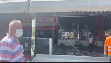 Bursa'da kent meydanında yıkım!