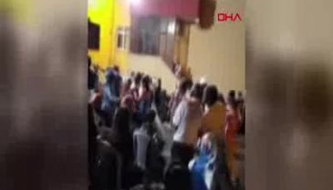 Sokak ortasında yapılan düğünün görüntüleri tepki çekti