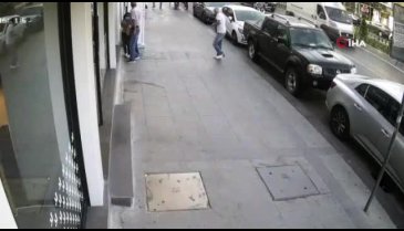 Fatih'te yaşanan silahlı saldırının görüntüleri ortaya çıktı