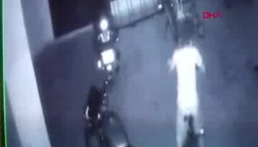 Bir çift, garajda komşularının çocuğunu dövdü