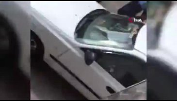 Seyyar satıcılar ile zabıta birbirine girdi: 7 yaralı