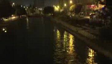 İntihara kalkışan kadını polis kurtardı