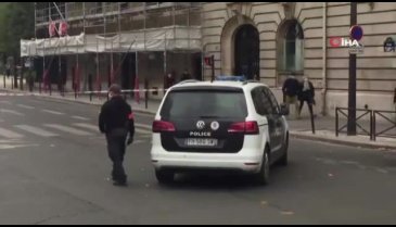 Eyfel Kulesi'nde bomba ihbarı