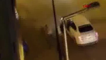 Kahvehaneyi tarayan şüpheli kamerada