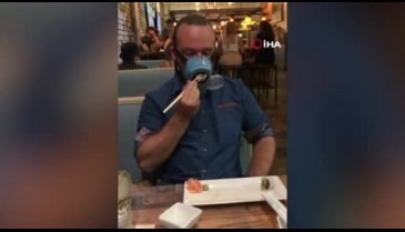 Yemek yerken bile çıkarılmayan "otomatik maske" üretildi