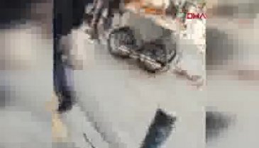 Seyyar satıcıyı darbeden zabıtalar, takılıp düştüğünü söyledi