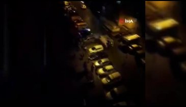 Pencereden düşen 4 çocuk annesi ağır yaralandı