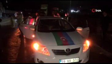 Bursa Orhangazi'de Azerbaycan'a destek için araçlarla konvoy oluşturuldu