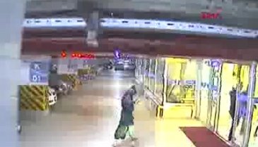 'Etek altı' taciz davasında beraat