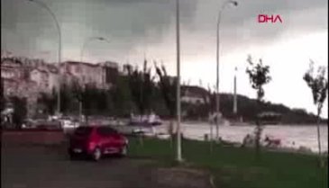 Bursa yağmura teslim oldu