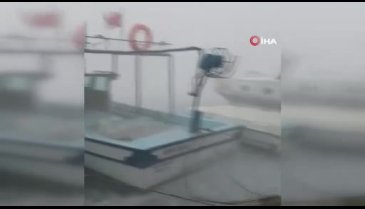 Bursa'da denizi sel götürdü