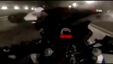 Motosikletlinin yaşadığı kaza kamerada