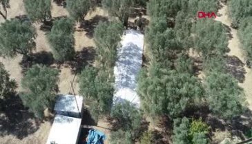 Bursa İznik'te 5 lahde ulaşılan alanda 'çatkı' mezar bulundu