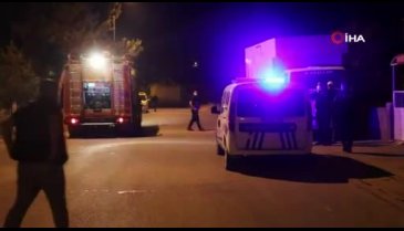 Ailevi sorunları nedeniyle cinnet getiren genç kendini eve kilitledi