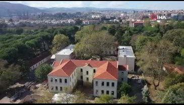 Bursa'da tarihi mektep, eski ihtişamına kavuşuyor
