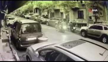 İstanbul'un göbeği Beyoğlu ve Fatih'te saniyeler içerisindeki motosiklet hırsızlıkları kamerada
