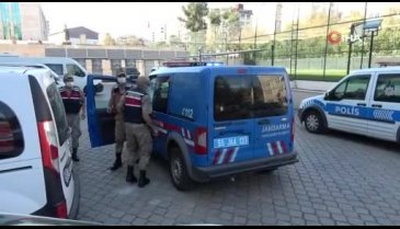 Bahçesine giren ineğin sahibi tarafından boynundan vuruldu