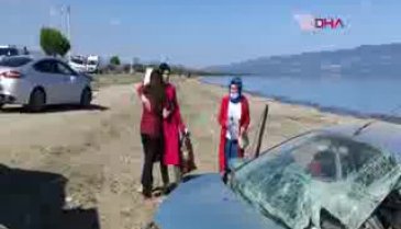 Bursa'da evde sağlık hizmeti aracı ile otomobil çarpıştı: 1 ölü, 3 yaralı