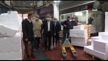Bursa Büyükşehir Belediye Başkanı Aktaş hal esnafını ziyaret etti