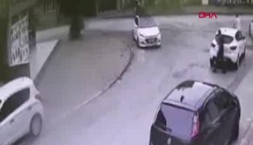 Bursa'da otomobilin çarptığı çocuk yaralandı