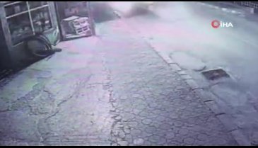 Bursa'da otomobille çarpışan motosikletli yaralandı