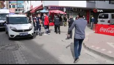 Çocuklarını almaya gelen karısına mahkeme önünde kurşun yağdırdı