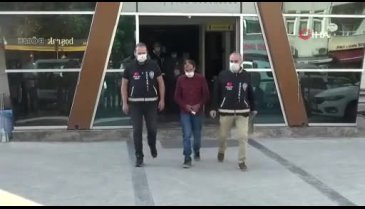 Kayınpederi ile silahla çatışırken 1 kişiyi ağır yaraladı