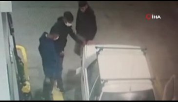 Çaldıkları aracı iterek benzin istasyonuna getirdiler