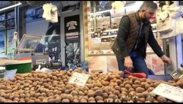 Bursa'da cevize rağbet büyük