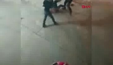 Boşanmak istemeyen kadın, kocası ve akrabaları tarafından dövüldü