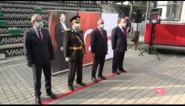 Bursa Valisi: "Cumhuriyet, erdemin, faziletin, halk iradesinin, medeniyetin, hak ve hukukun adıdır"