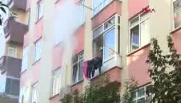 Apartmandaki patlamada genç kadın can verdi