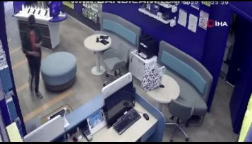Bursa'da cep telefonu hırsızı kameraya yakalandı